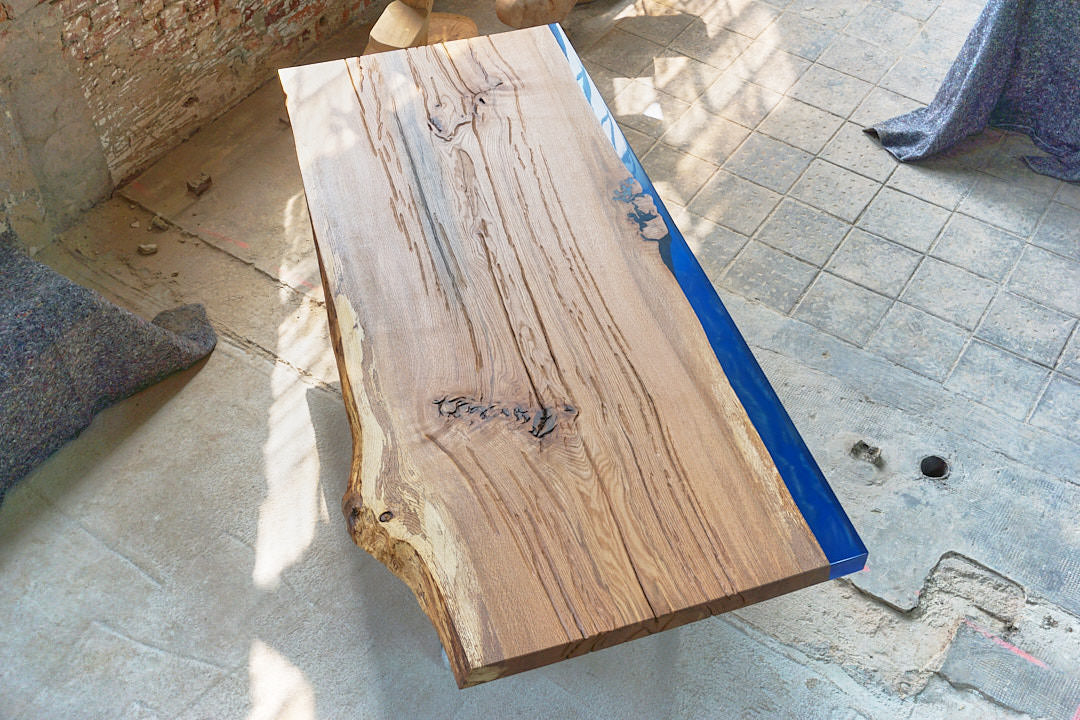 Tisch aus Steineiche- Ostseestrand  Baumzeit Design