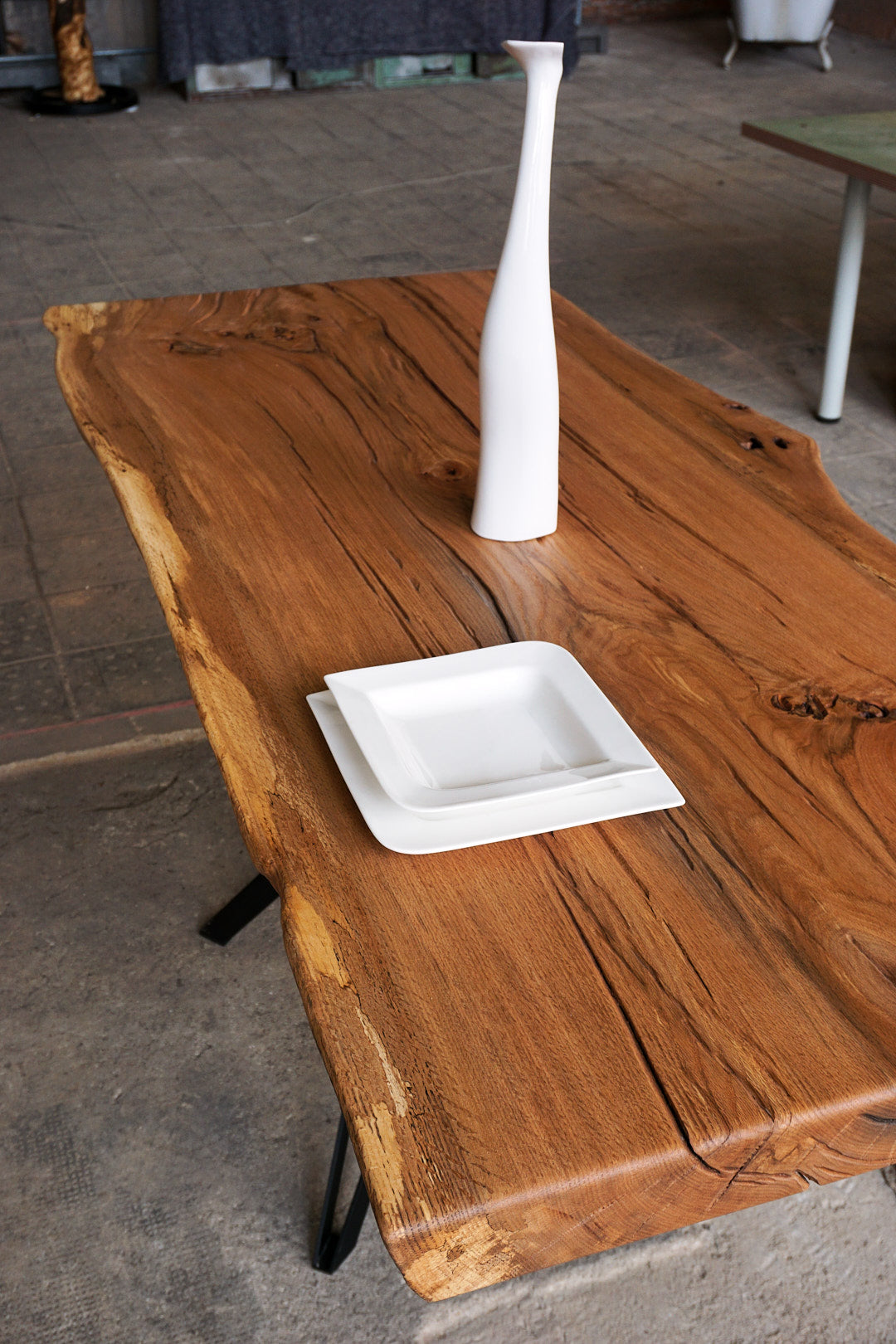 Esstisch aus Eiche Small Dining Table "Sedan1870"  Baumzeit Design