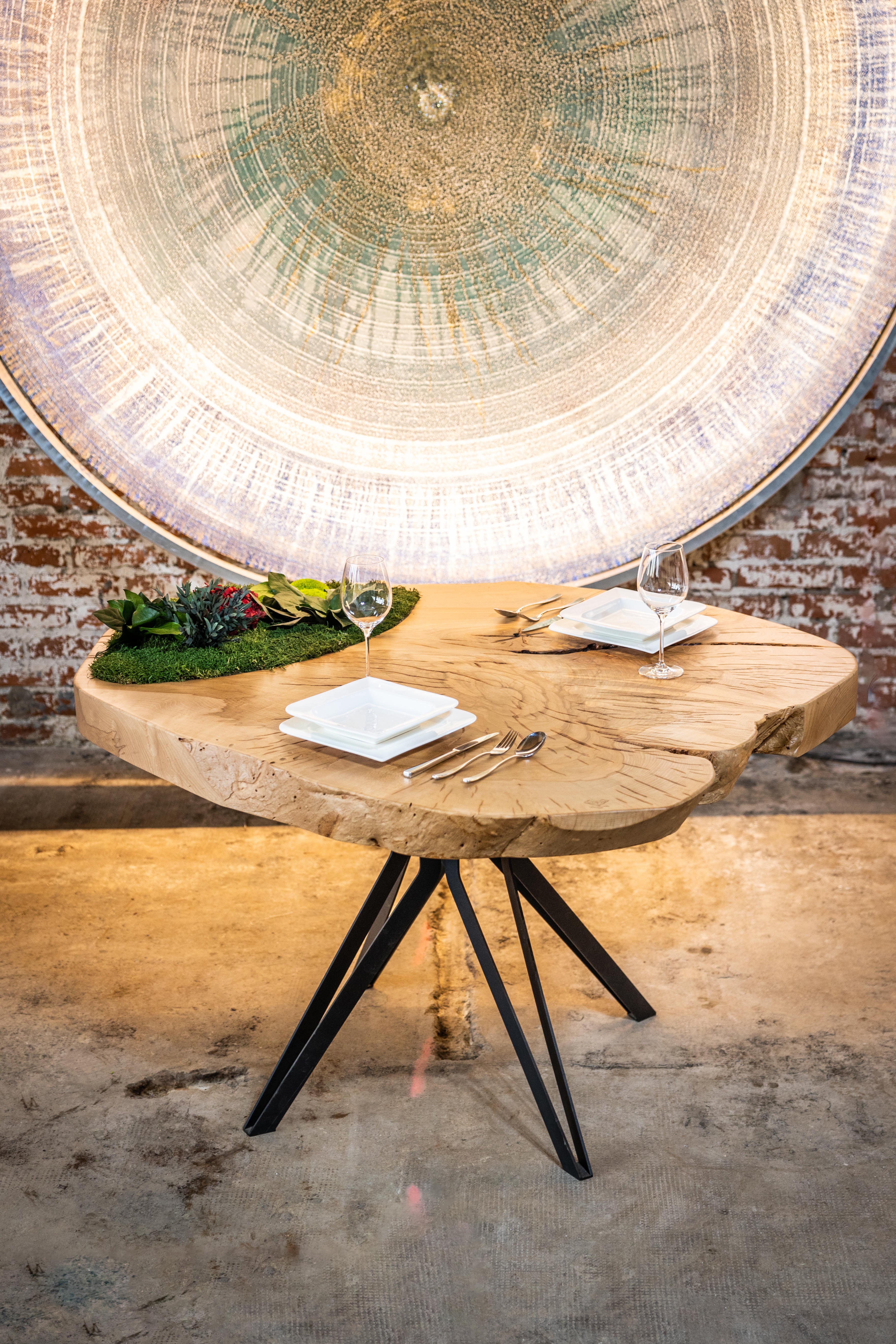 Candle Light Dinner Tisch- "Herzbeben"  Baumzeit Design
