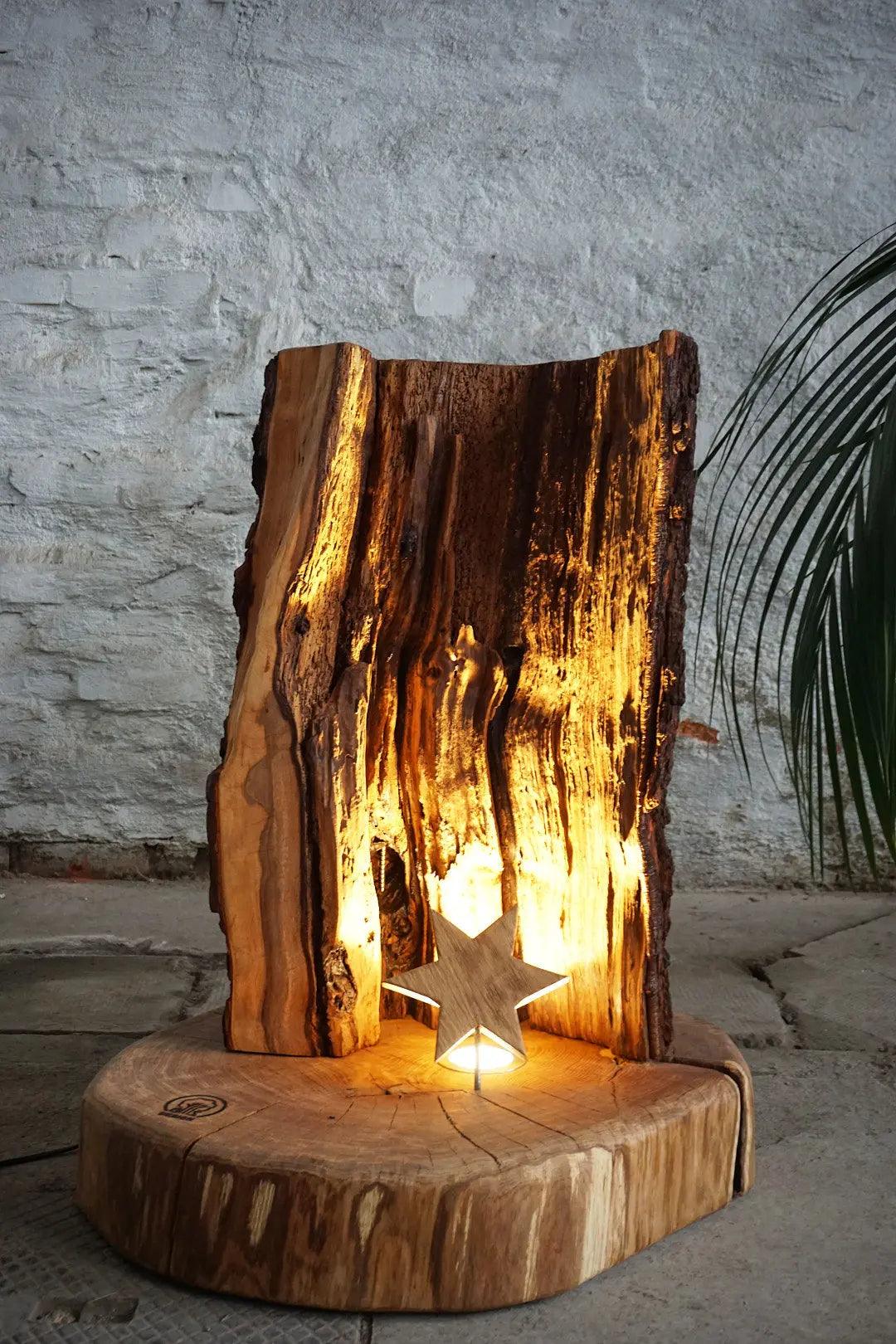 Stehlampe "Holz Stern"  Baumzeit Design - Online Shop für exklusive Massivholz- und Katzenmöbel